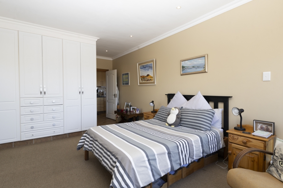 4 Bedroom Property for Sale in West Bank Eastern Cape